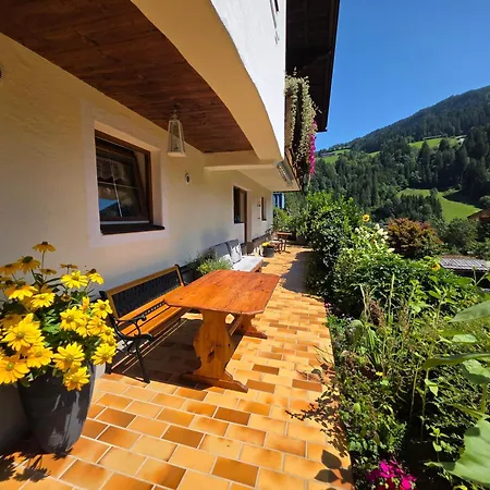 Feines Alpennest Apartmán Hopfgarten im Brixental
